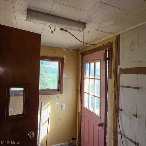 Entry Way - 43650 Lafferty Rd, Flushing, OH 43977 photo 1 of 4