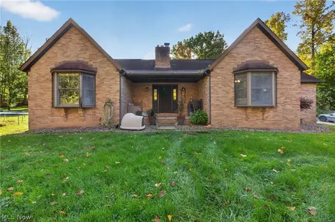 5900 Timber Ave, Louisville, OH 44641