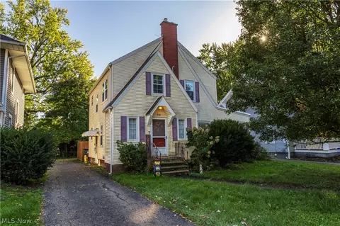 518 22nd St NW, Canton, OH 44709