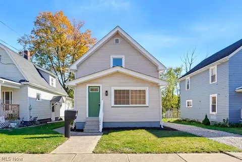 1344 Glenwood Ave SE, Massillon, OH 44646