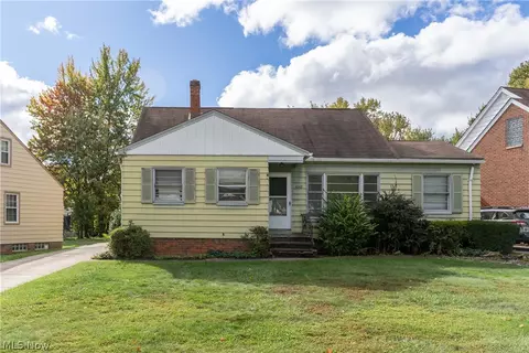 4342 Bluestone Rd, South Euclid, OH 44121