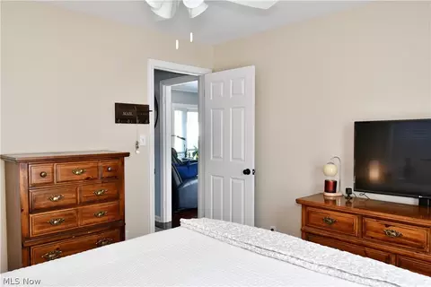 Bedroom - 479 Ewing Rd, Boardman, OH 44512 photo 7 of 10
