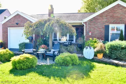 Exterior - 479 Ewing Rd, Boardman, OH 44512 photo 2 of 10