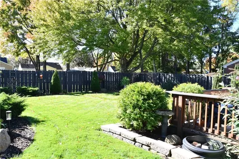 Exterior - 479 Ewing Rd, Boardman, OH 44512 photo 7 of 10
