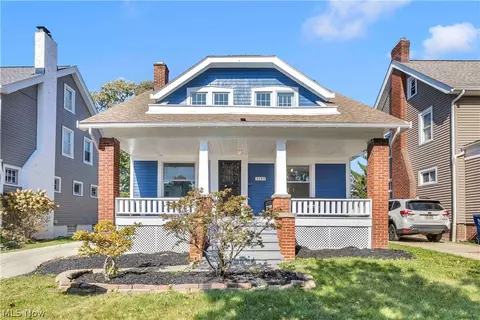 3289 Silsby Rd, Cleveland Heights, OH 44118