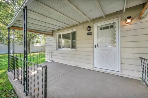 Exterior - 2900 Brenner Dr, Lorain, OH 44053 photo 4 of 10