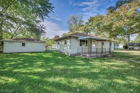 Exterior - 2900 Brenner Dr, Lorain, OH 44053 photo 3 of 10