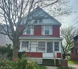 2058 16th St SW, Akron, OH 44314