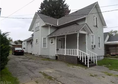 3202 W 52nd St, Cleveland, OH 44102