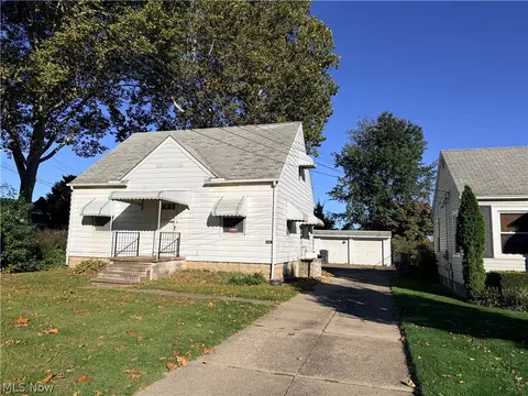 4581 E 49th St, Cleveland, OH 44125
