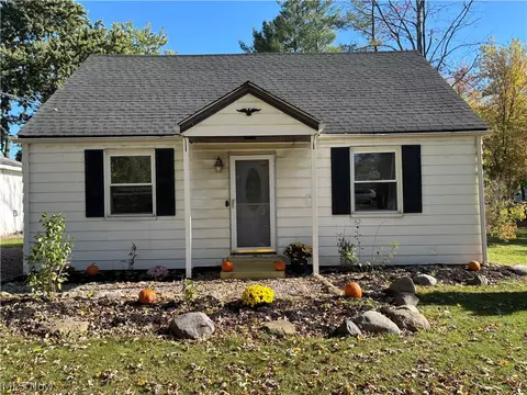11651 Webster Rd, Strongsville, OH 44136