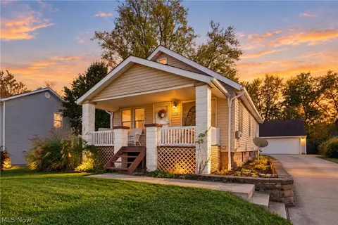 2238 Cooledge Ave, Akron, OH 44305