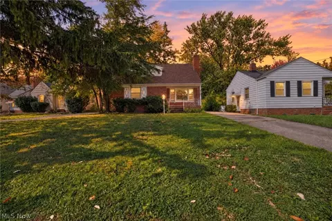 4109 Bluestone Rd, Cleveland Heights, OH 44121