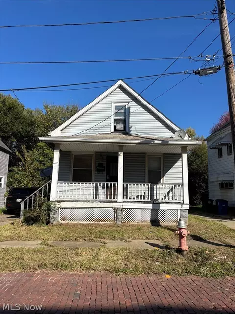 5715 Hege Ave, Cleveland, OH 44105