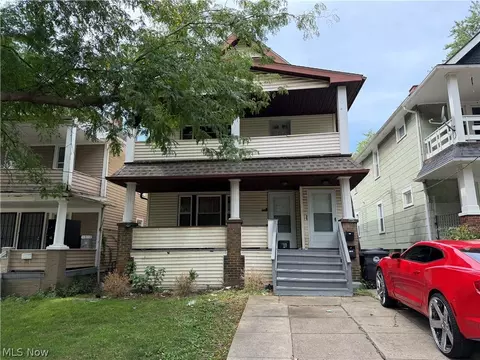 3342 W 82nd St, Cleveland, OH 44102