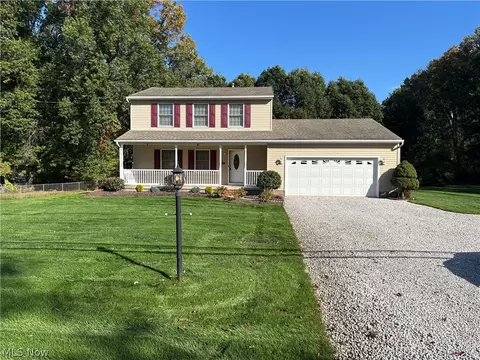 453 Carruthers Rd, Tallmadge, OH 44278