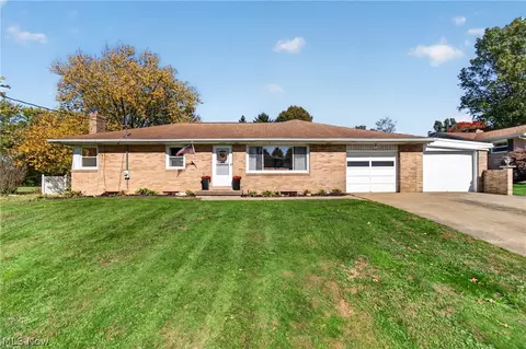 5701 Rosedale St, Louisville, OH 44641