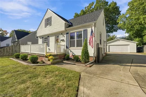 5184 Nan Linn Dr, Willoughby, OH 44094