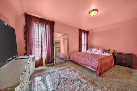 Bedroom - 1649 W 8th St, Ashtabula, OH 44004 photo 1 of 5