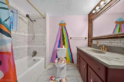 Bath - 1649 W 8th St, Ashtabula, OH 44004 photo 1 of 2