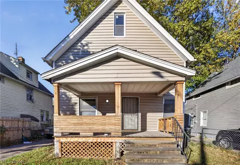890 E 75th St, Cleveland, OH 44103