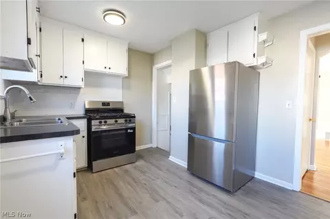 Kitchen - 1644 Douglas Rd, Wickliffe, OH 44092 photo 2 of 3