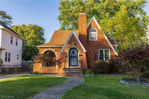 16936 Woodbury Ave, Cleveland, OH 44135