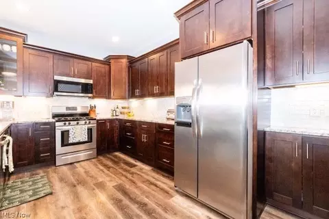 Kitchen - 2985 Gale Rd, Willoughby, OH 44094 photo 1 of 4