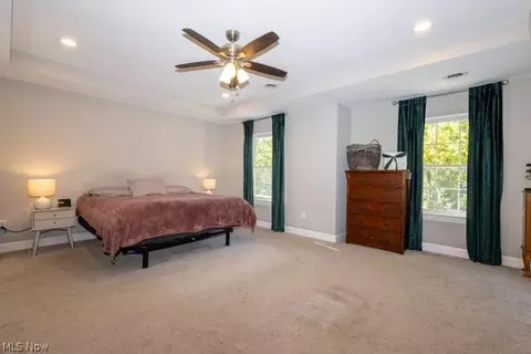 Bedroom - 2985 Gale Rd, Willoughby, OH 44094 photo 2 of 5