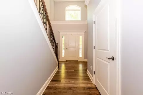 Entry Way - 2985 Gale Rd, Willoughby, OH 44094 photo 1 of 3