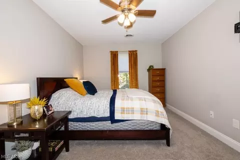 Bedroom - 2985 Gale Rd, Willoughby, OH 44094 photo 4 of 5