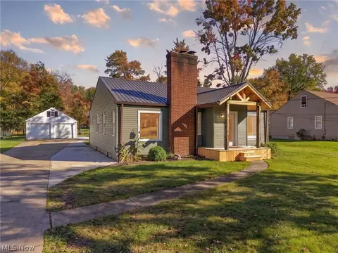10347 Prospect Rd, Strongsville, OH 44149