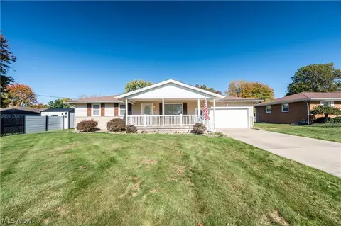 4710 Pinegrove Ave, Youngstown, OH 44515
