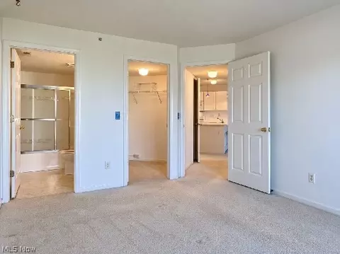 Bedroom - 6035 Lake Rd #524, Ashtabula, OH 44004 photo 3 of 5