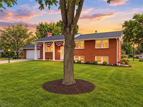 820 Weber Ave NE, North Canton, OH 44720