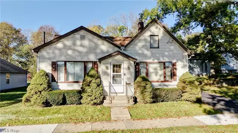 668 Mallison Ave, Akron, OH 44307