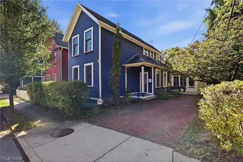 1726 W 31st Pl, Cleveland, OH 44113