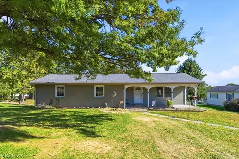 48 Shandon Ave, Zanesville, OH 43701