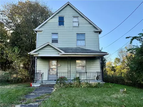 122 N Garland Ave, Youngstown, OH 44506