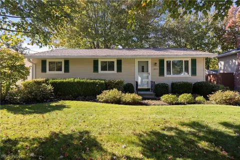 6012 Cornell Ave, North Ridgeville, OH 44039