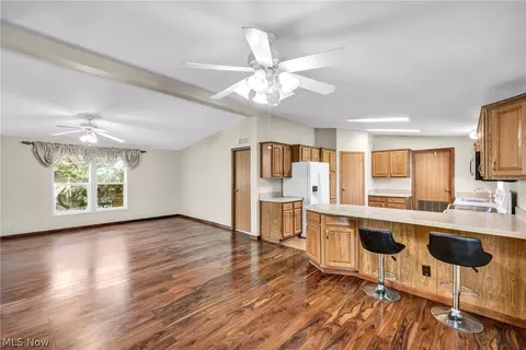 Living - 557 Chambers Rd, Chardon, OH 44024 photo 1 of 9