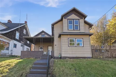 61 E Columbia St, Alliance, OH 44601