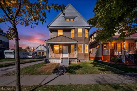 3822 Carlyle Ave, Cleveland, OH 44109