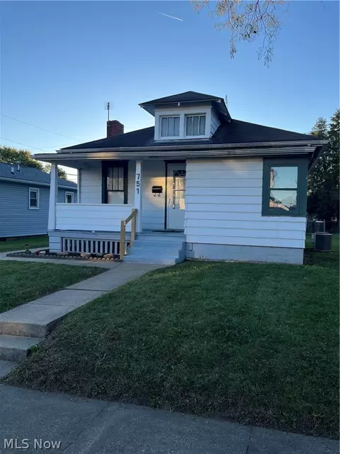 751 Larzelere Ave, Zanesville, OH 43701