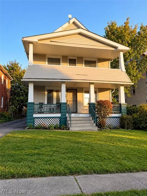 4203 E 146th St, Cleveland, OH 44128