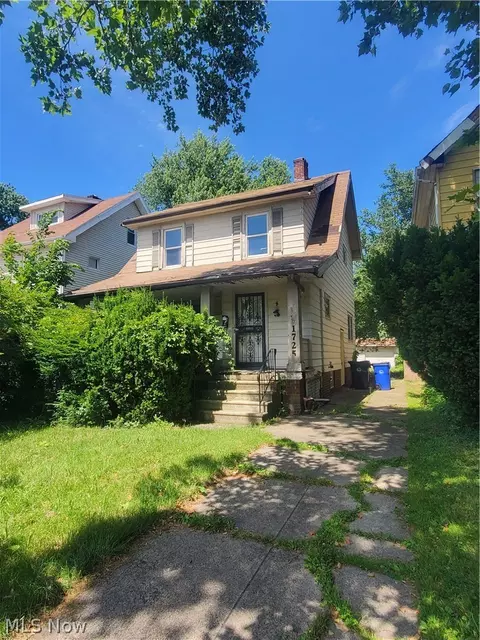 1725 Wickford Rd, Cleveland, OH 44112