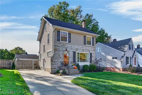3508 W 152 Nd St, Cleveland, OH 44111