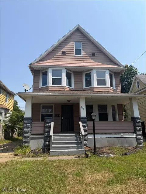 631 E 113th St, Cleveland, OH 44108