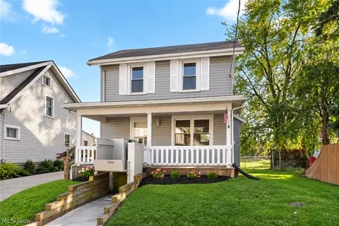 3006 12th St SW, Canton, OH 44710
