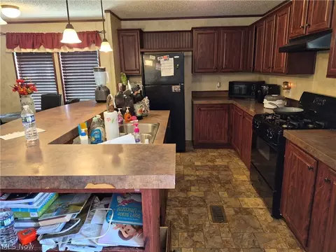 Kitchen - 95 Shawnee Ln, Creston, OH 44217 photo 2 of 2